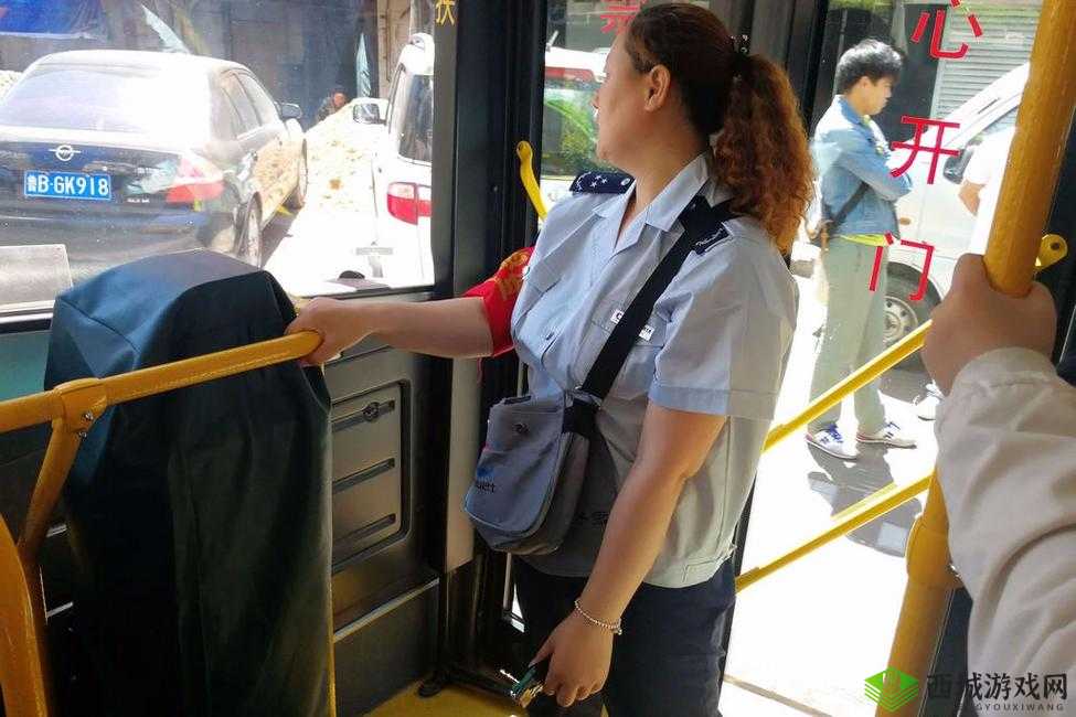 混沌小镇公交车售票员 B 售票:一段充满未知与惊喜的旅程