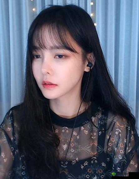 蝌蚪窝自拍视频:关于其内容的详细解读与分析