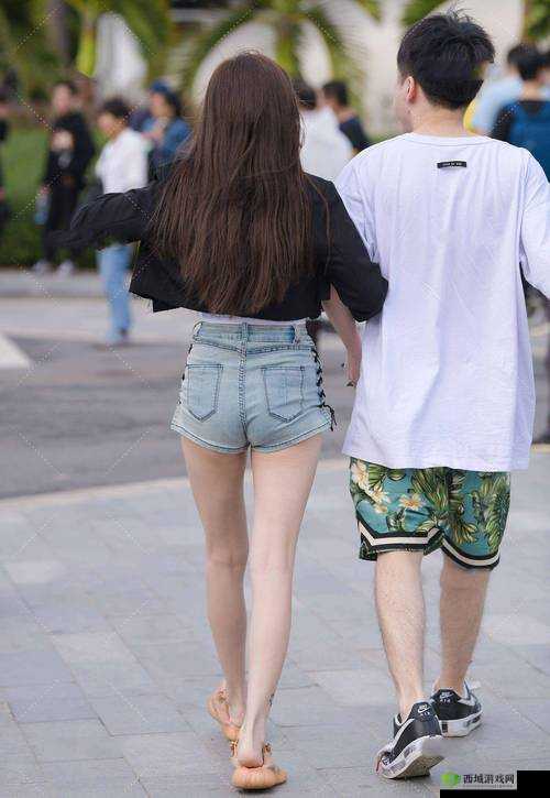 坐男朋友腿上,穿短裤还是裙子?这个问题困扰着很多女生