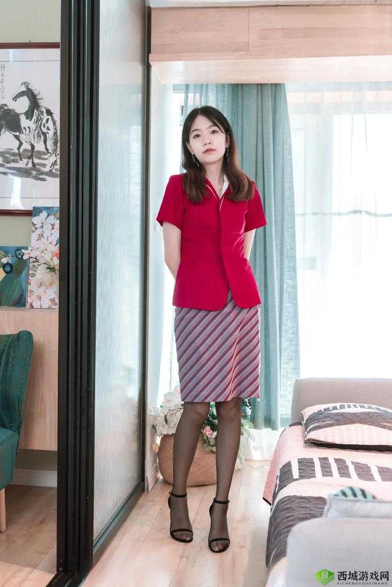 星空传媒XK8015 王拉拉升职记 1:职场奋斗与成长的传奇故事