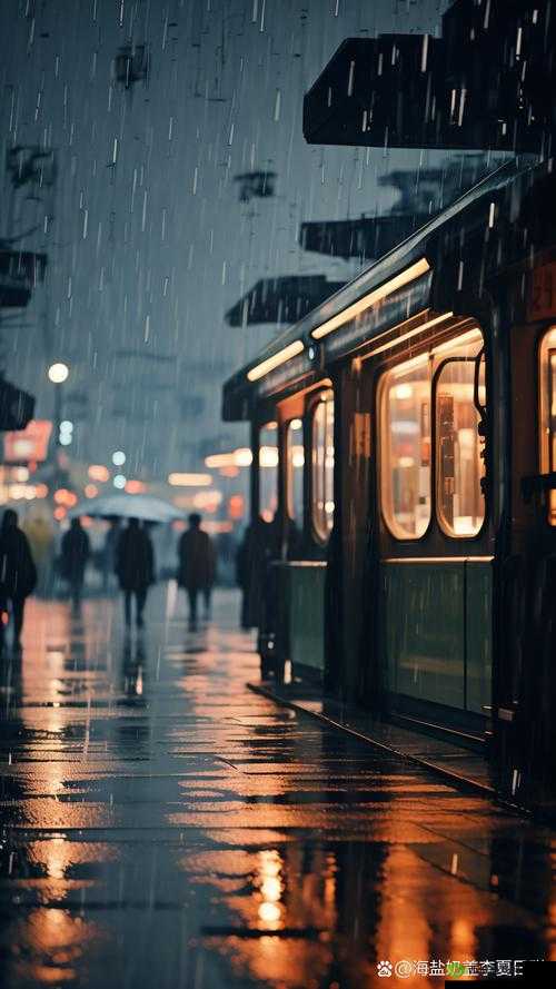 外勤中突然下雨麻妃:雨中的别样工作场景