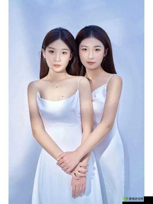 闺蜜给我找两个外国人:一段独特的经历即将开启