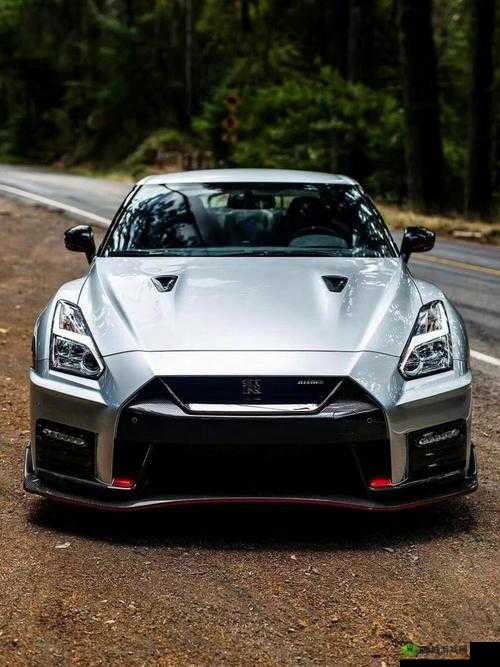 日产 GTR 的情怀大片：速度与激情的永恒传奇