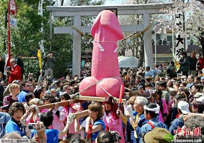 日本大乳无码 aⅴ 片男男:探讨男男性行为的性文化现象