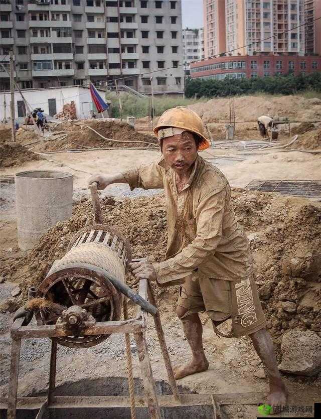 野外民工 Chinese GAyB0Y:探索中国农民工的真实生活