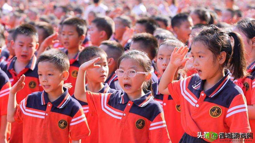 操学生妹:青春萌动下的别样校园故事