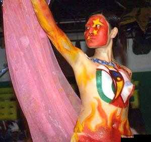 大胆展现人体艺术的粉嫩之美与独特魅力