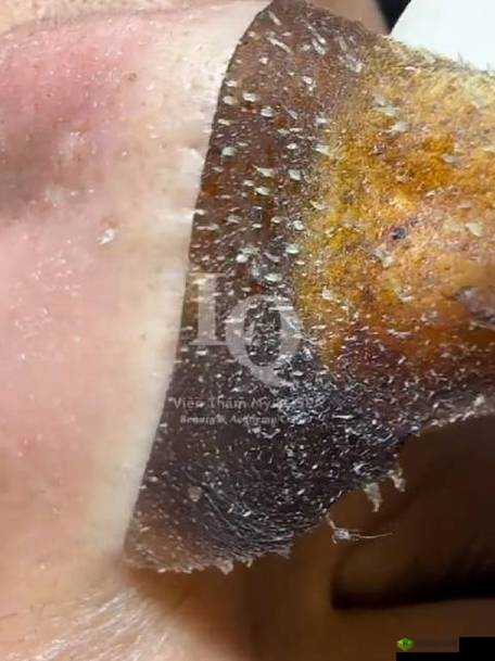 一边面膜一边烦燥视频:揭示当代年轻人的情绪困境