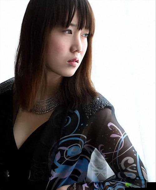 张莜雨人体艺术:展现独特魅力与艺术之美