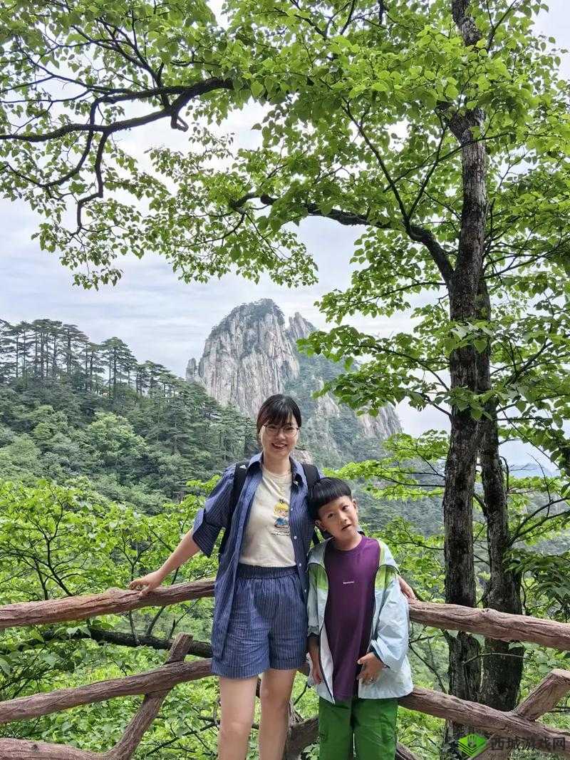 我夫妻俩和朋友夫妻自驾游玩,领略大好河山