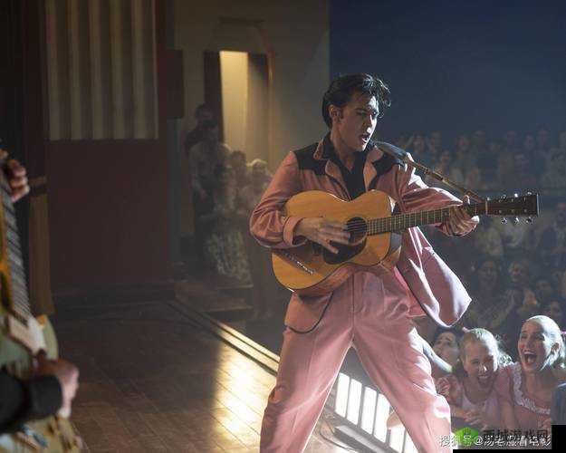 中文字幕无码久久精品青草：极致视觉与听觉的盛宴