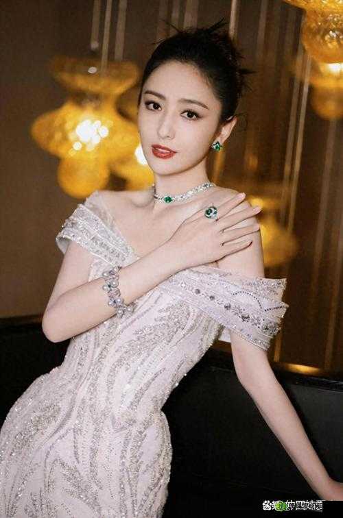 扑倒杨幂杨颖佟丽娅:三位女神齐聚引发的奇妙幻想之旅