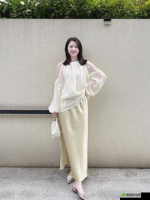 日式套装女日系小清新:展现独特魅力与清新风格的时尚之选