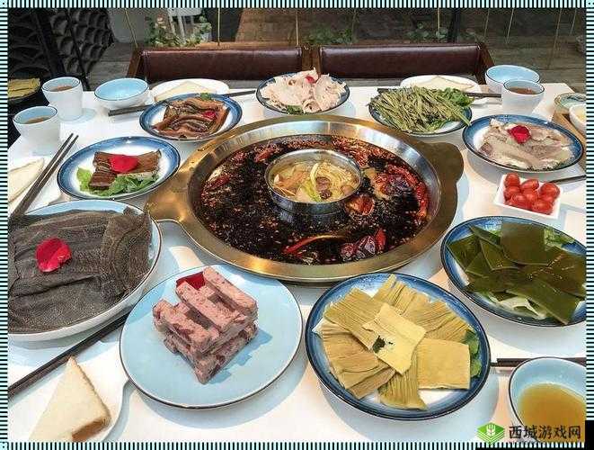 md0070 沈娜娜苏清歌团圆火锅:一场味蕾与情感的盛宴