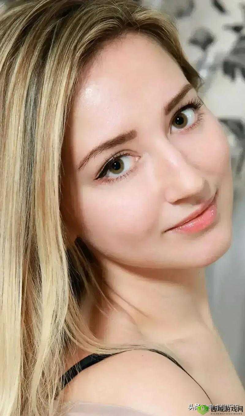 老少配 AV 色图:独特视角下的别样呈现