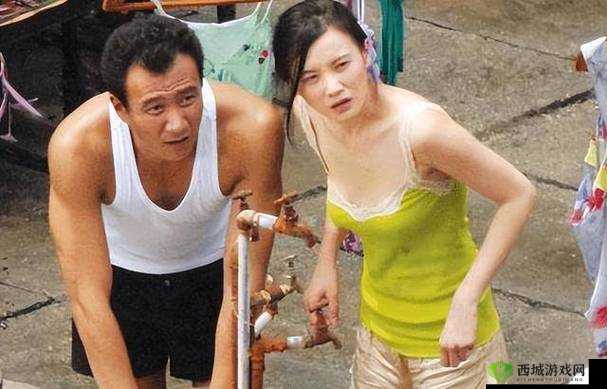 熟妇中出:禁忌的诱惑与道德的挣扎