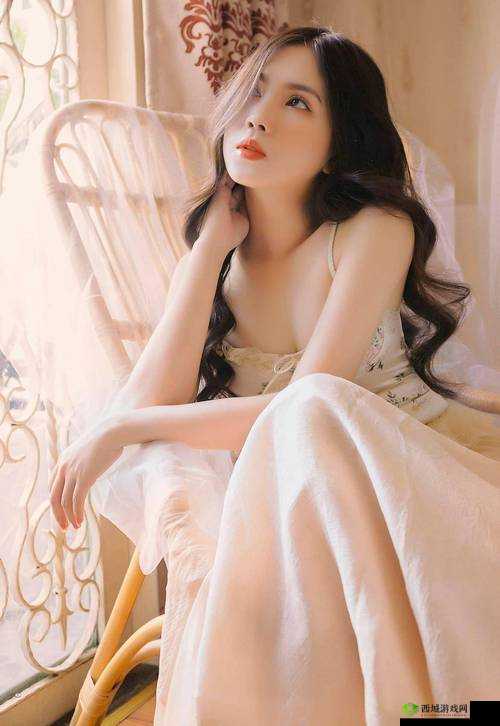 美女 XXX:拥有迷人气质和无尽魅力的绝世佳人