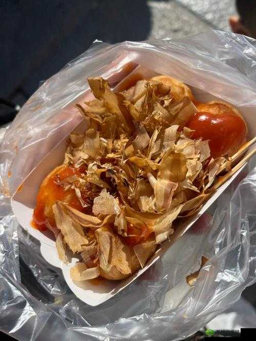 成品大香伊煮与小辣椒:一场美食与味蕾的邂逅