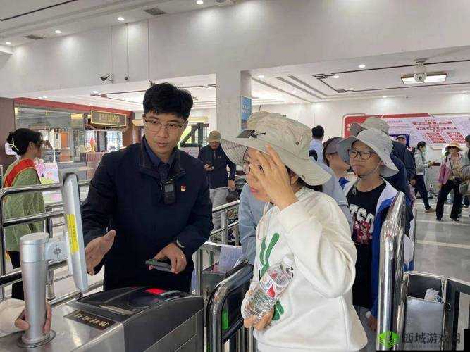 混乱小镇售票员用B检票:揭秘高效检票流程与游客体验提升策略