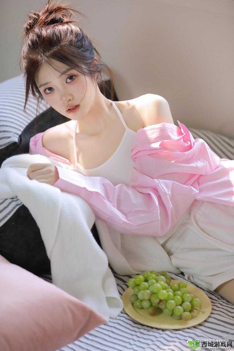 极品粉嫩美女惊艳亮相,颜值与气质并存,网友直呼心动不已