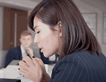 爱豆影视传媒在线:最新影视作品与明星动态全解析,尽享独家幕后花絮与深度访谈