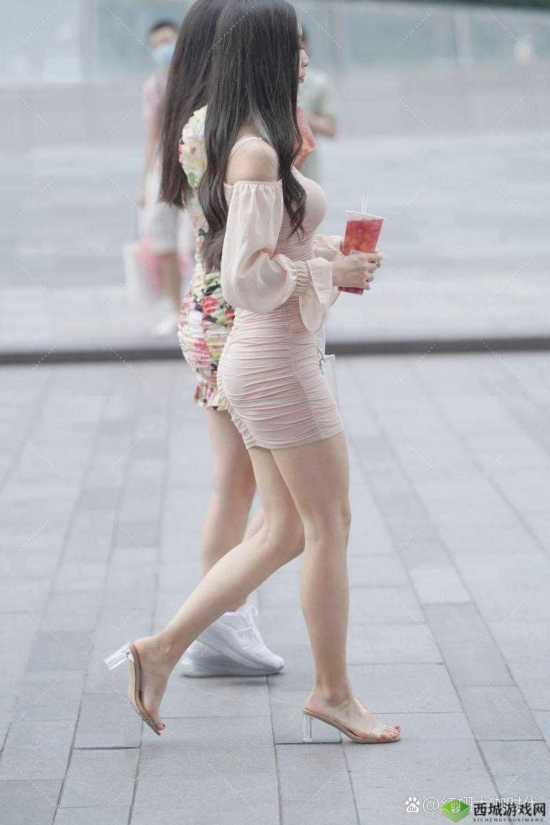 什么样的腿才能被称为腿玩年?拥有这样美腿的女神又长什么样?