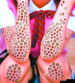 探索变态恐怖恶心的网站:揭秘那些让人毛骨悚然的网络角落,你敢挑战吗?