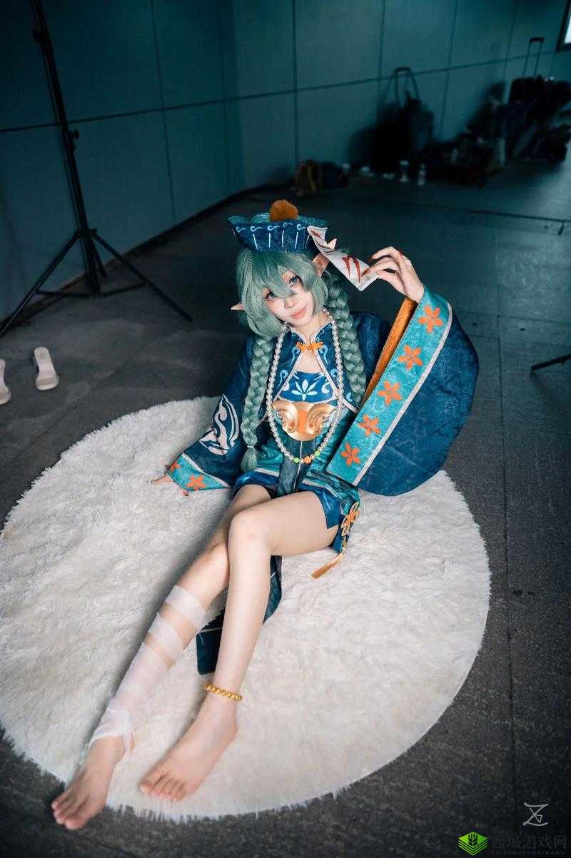 911 柚子猫 cos 小僵尸,她的 cos 作品为何如此受欢迎?