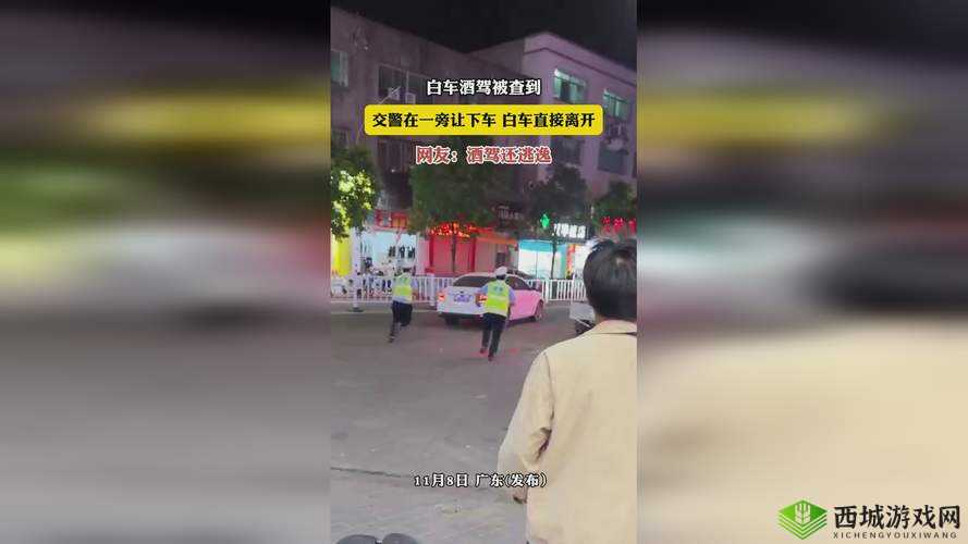 Gary飞机事件揭秘:三位男生空中奇遇记,网友热议背后的真相与细节